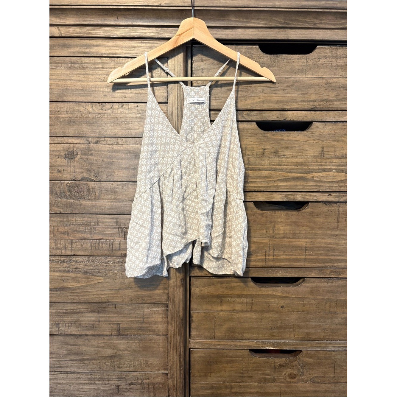BE COOL Beige Floral V-Neck Spaghetti Strap Camisole