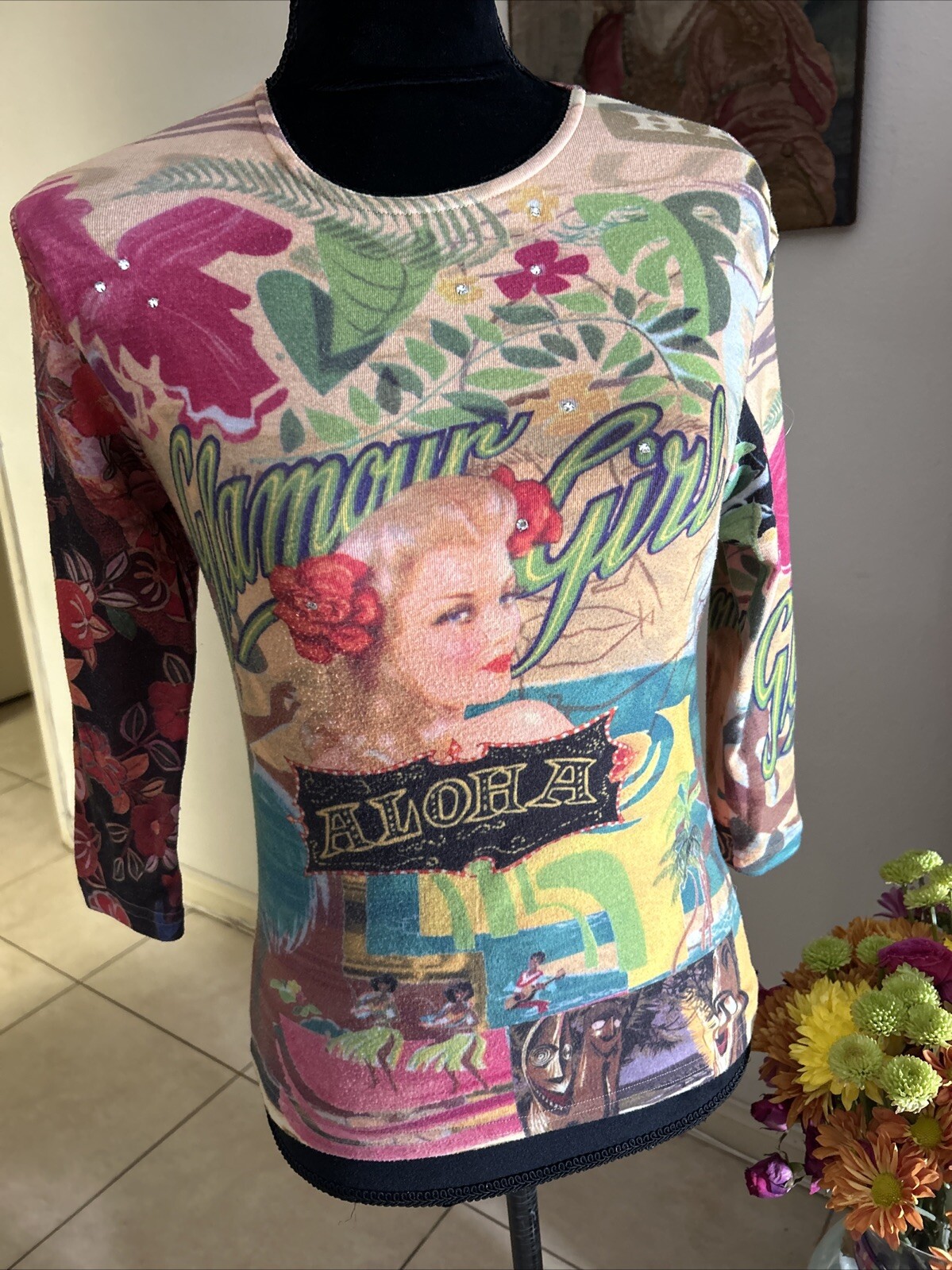 VNTG 90’s Yukiko Whimsical Glamour Girl Aloha Floral Tee Shirt~Bling Sz M~RARE