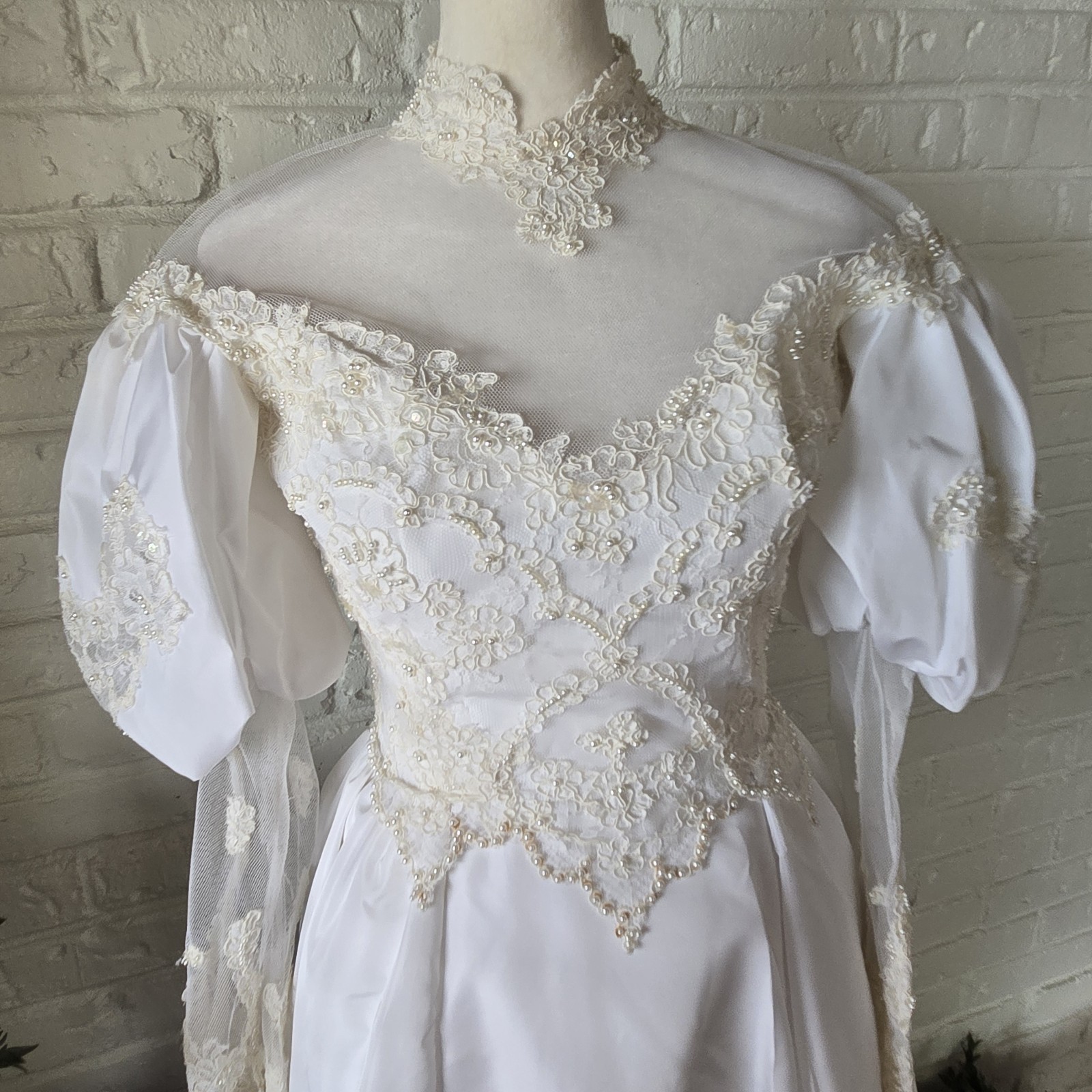Vtg 80s Victorian Revival Wedding Gown, Beaded, Lace Trim, Train, XS/2
