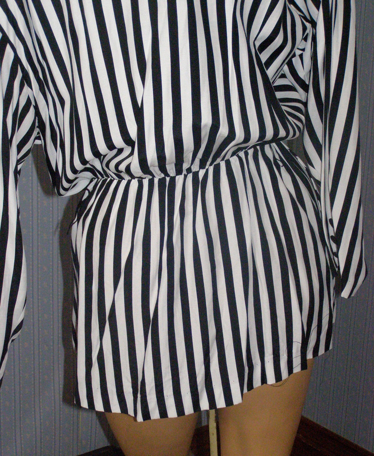 Vintage 90&rsquo;s black & white stripped AVANT GARDE top S M wrap style V-neck KWAI