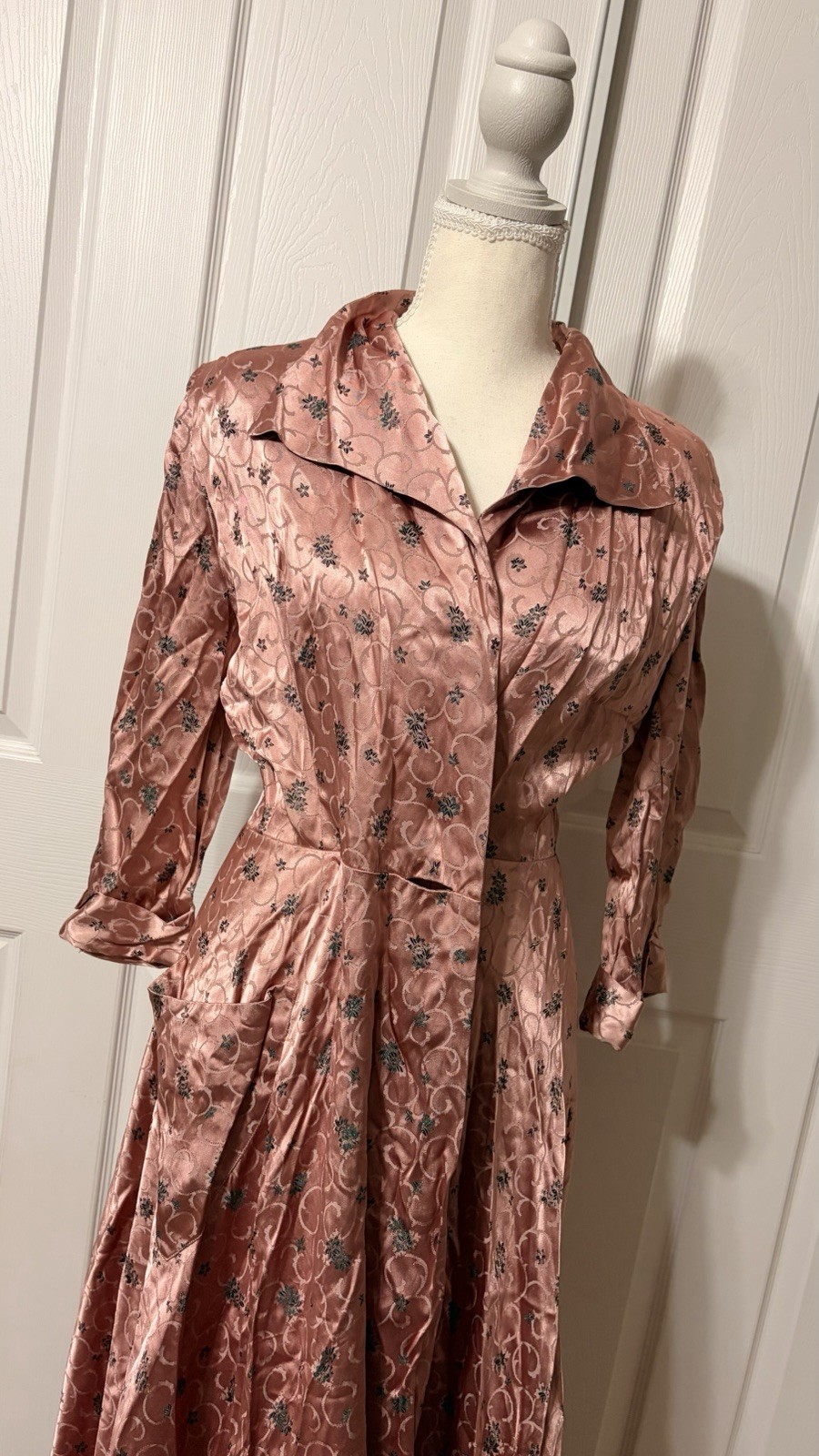 Original VTG 30s Pink Satin House Dress Shiny Long Styled By Saybury Sz 16-18*