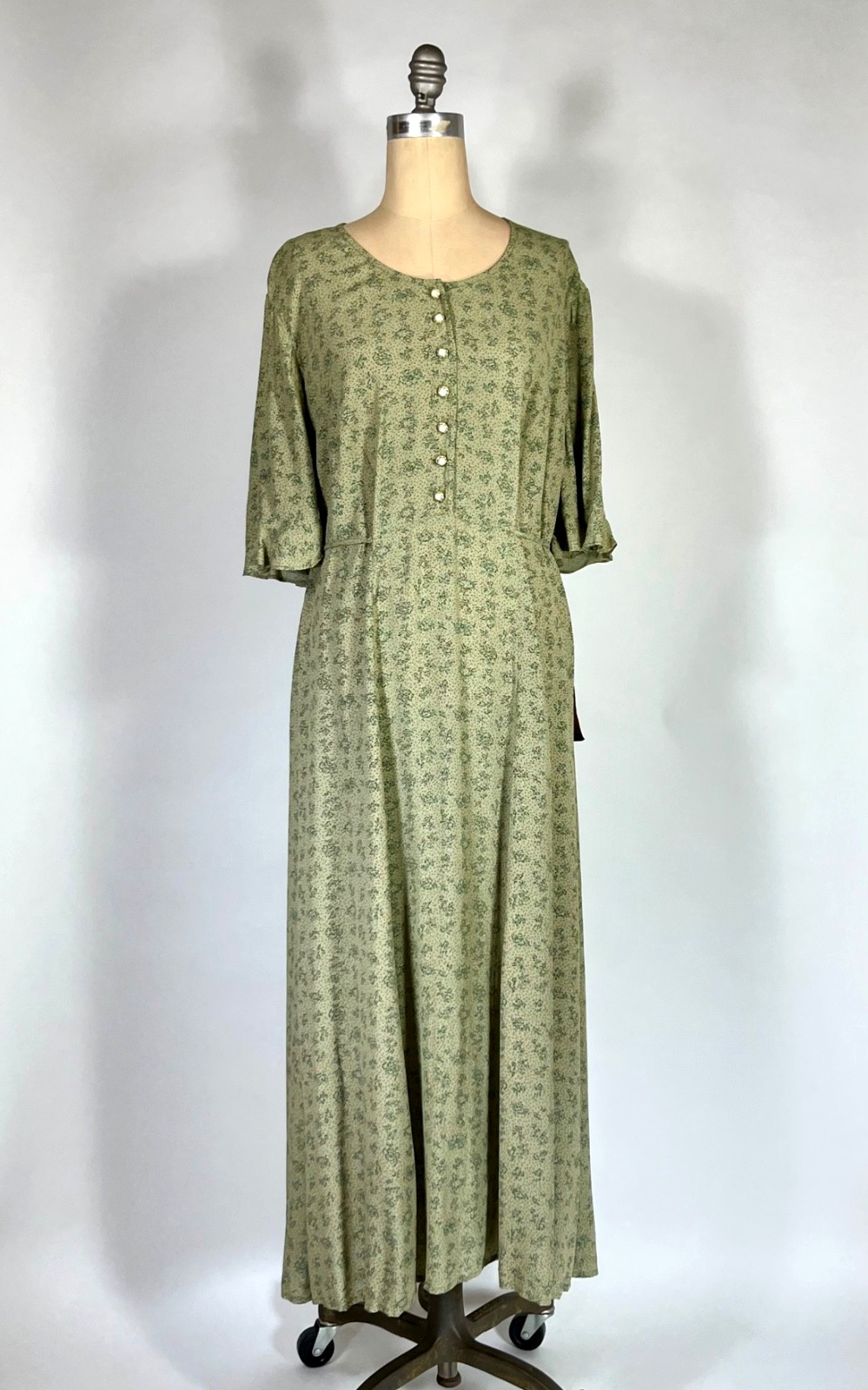 Vintage 1990&rsquo;s DEADSTOCK mossy green rayon maxi dress by Carol Little II size 14