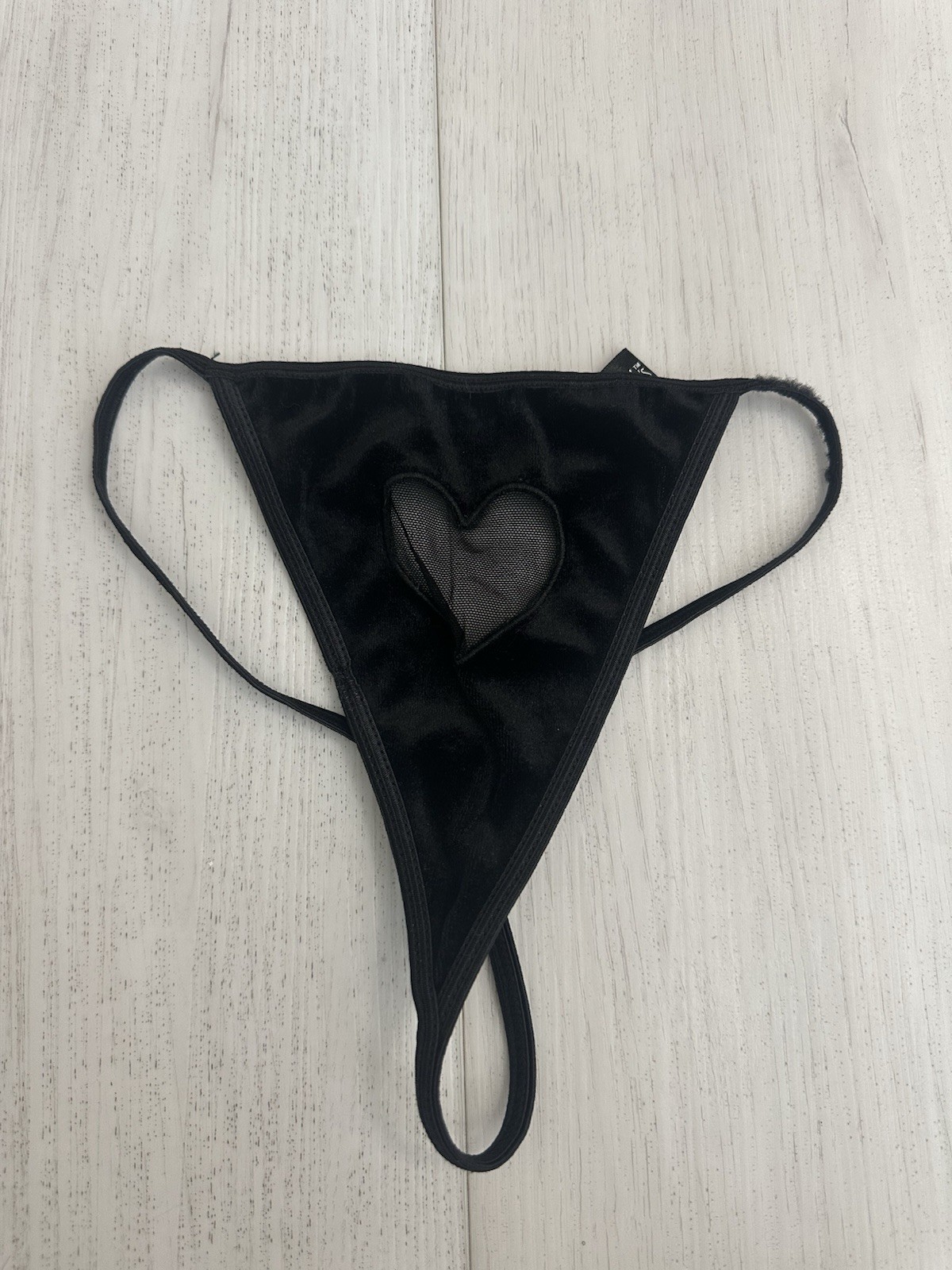 Vintage Frederick&rsquo;s of Hollywood V-String Thong Sz M Black Bow on Back Heart