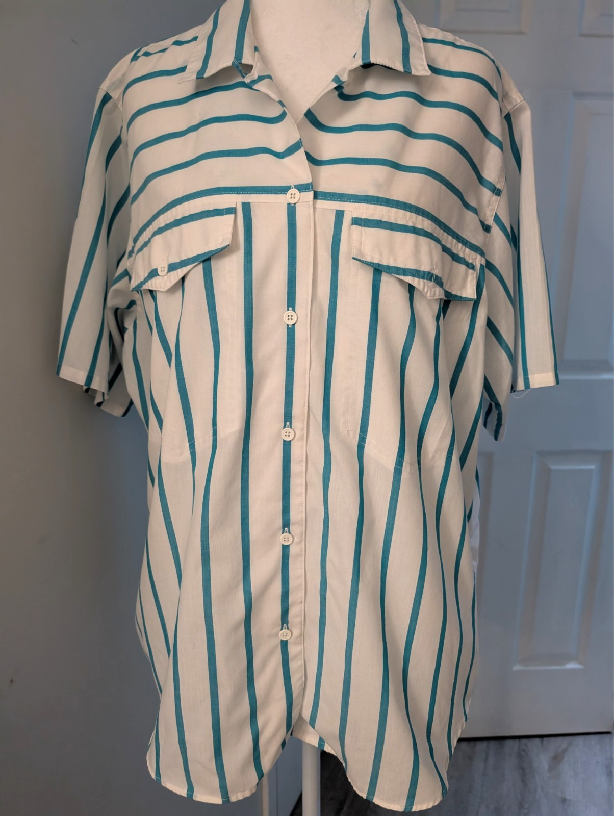 Vintage White & Teal Striped 80&rsquo;s Summer Blouse Short Sleeve Button Down Large
