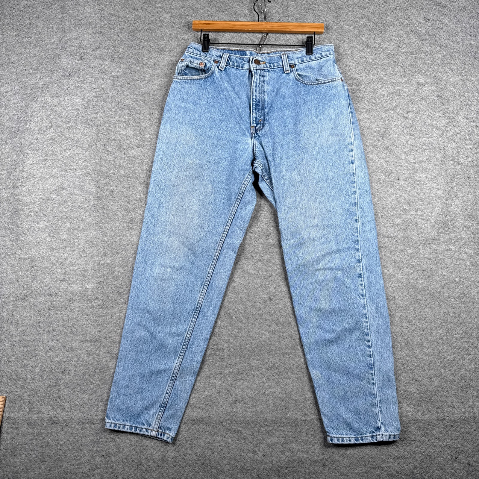 Vintage Levis 550 Jeans Womens 13M (31×28.5) Blue Made in USA Taper Relaxed