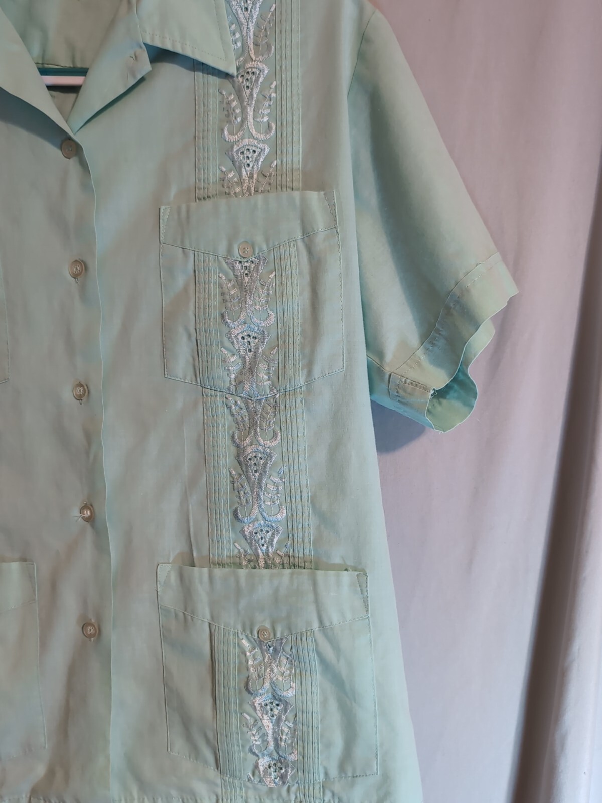 Vintage Women&rsquo;s M Haband Embroidered S/S Button Up Light Green Shirt