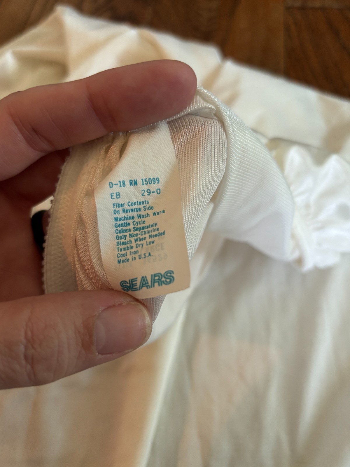 Vintage Sears Half Slip Off-White 25-33&Prime; Waist x 29&Prime; Nylon Midi XL Made in USA