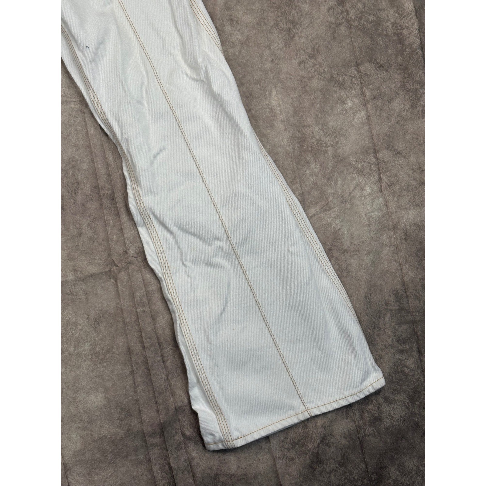 Red Snap White Denim Flared Jeans Contrast Stitch Workwear Size 26×29 Y2K 90s