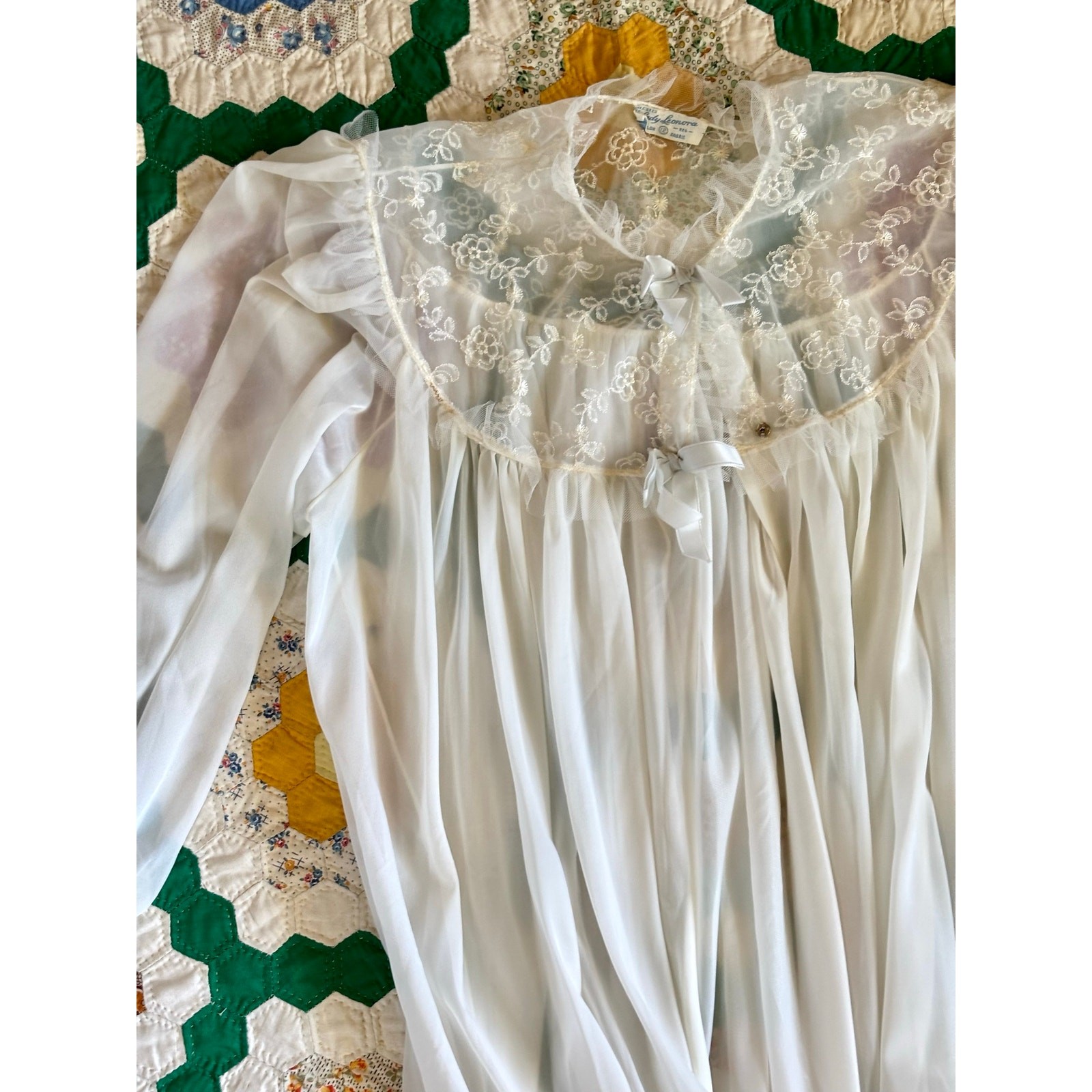 Vintage 1960s White Nylon Peignoir Robe Lady Lenora Tulle Trim Bridal