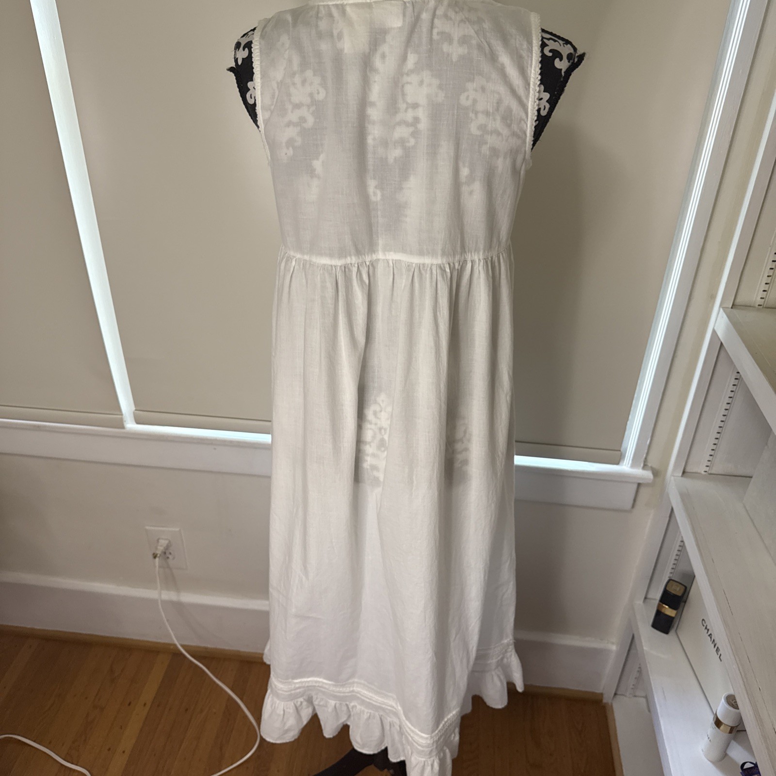 Gilligan O&rsquo;Malley Nightgown Small White Cottagecore Embroidered Pintuck Vtg