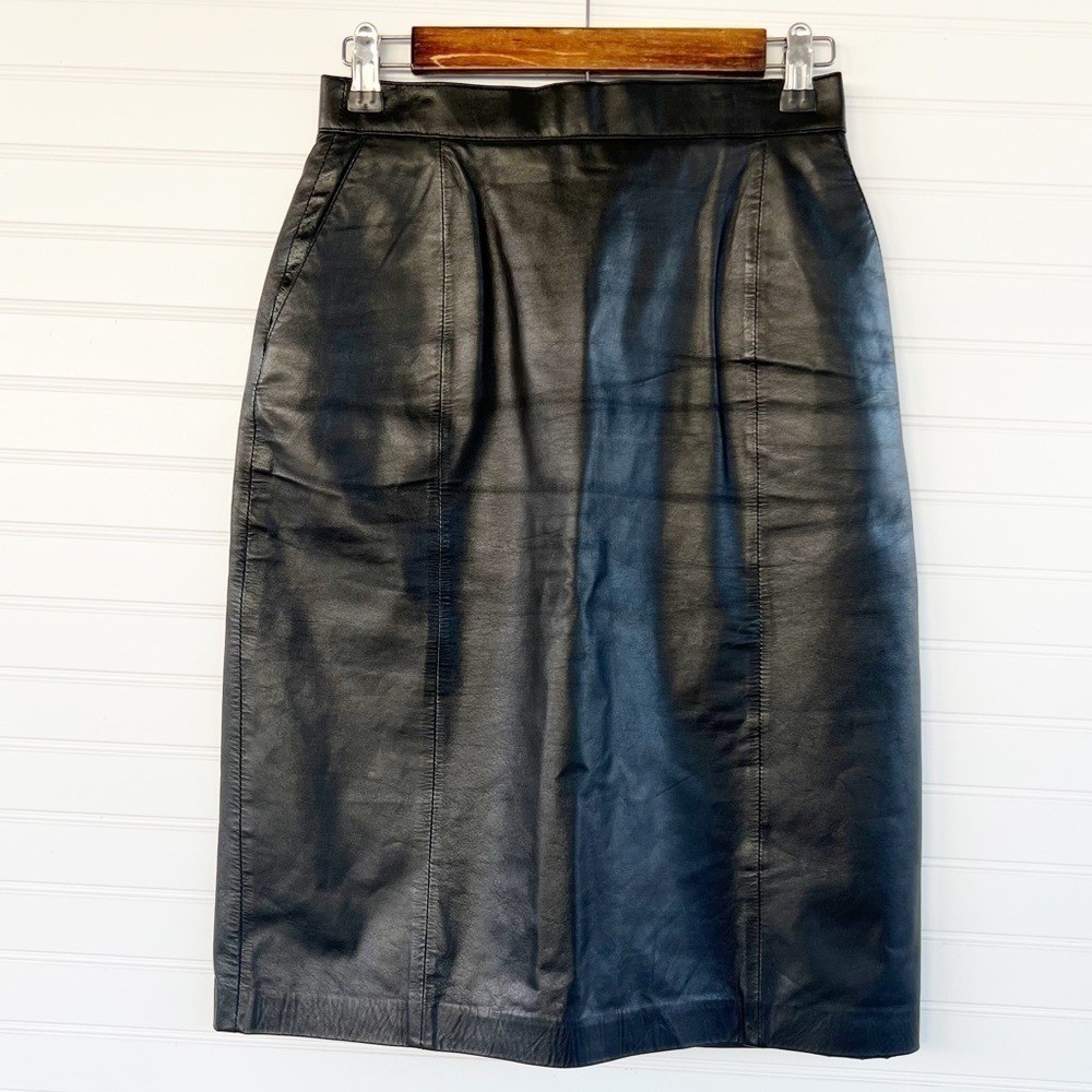 Wilson&rsquo;s Leather Vintage Pencil Skirt size 10 Black Pockets Split Button & Zip