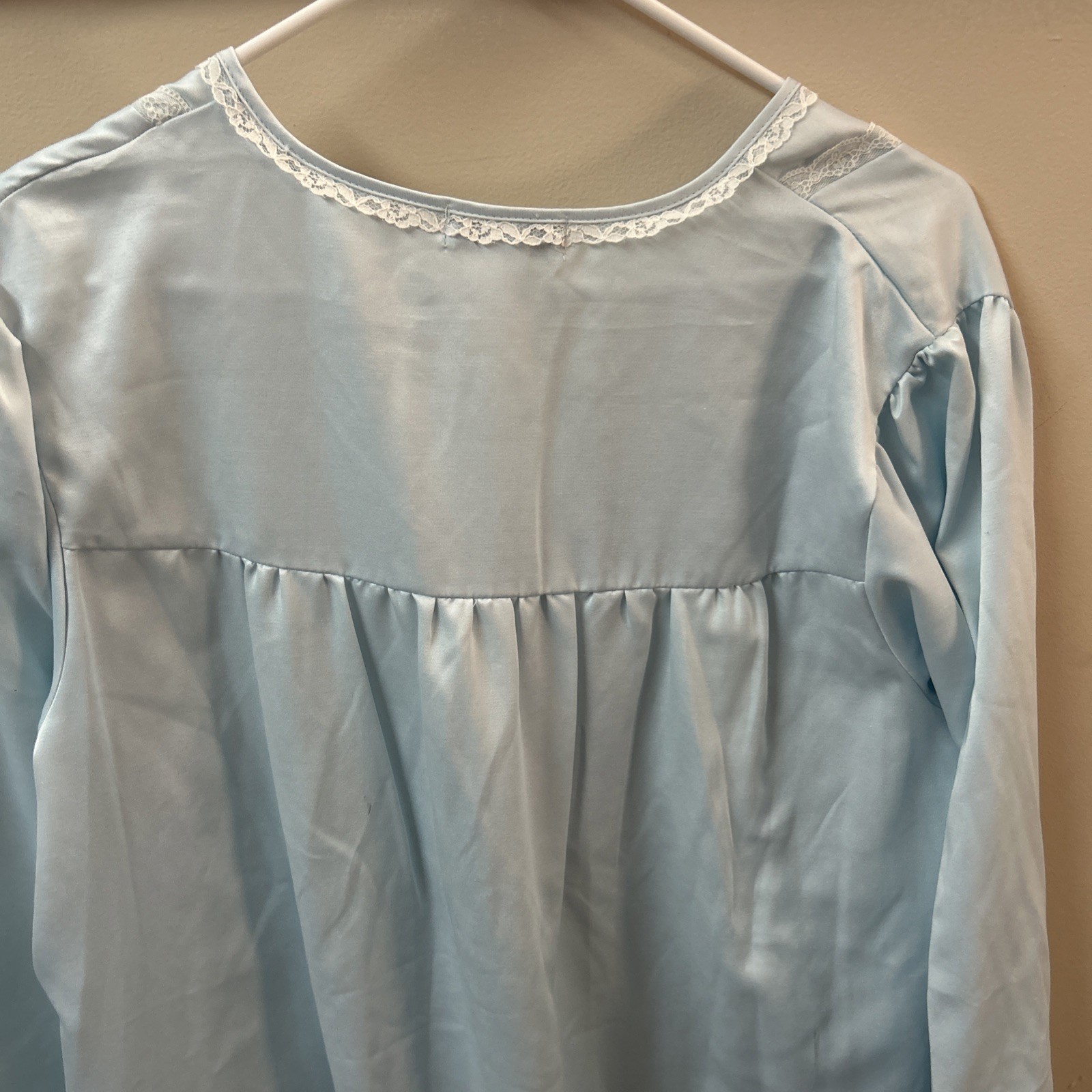 New VTG Miss Elaine Soft Granny Core Nightgown Embroidered Floral Neckline Large