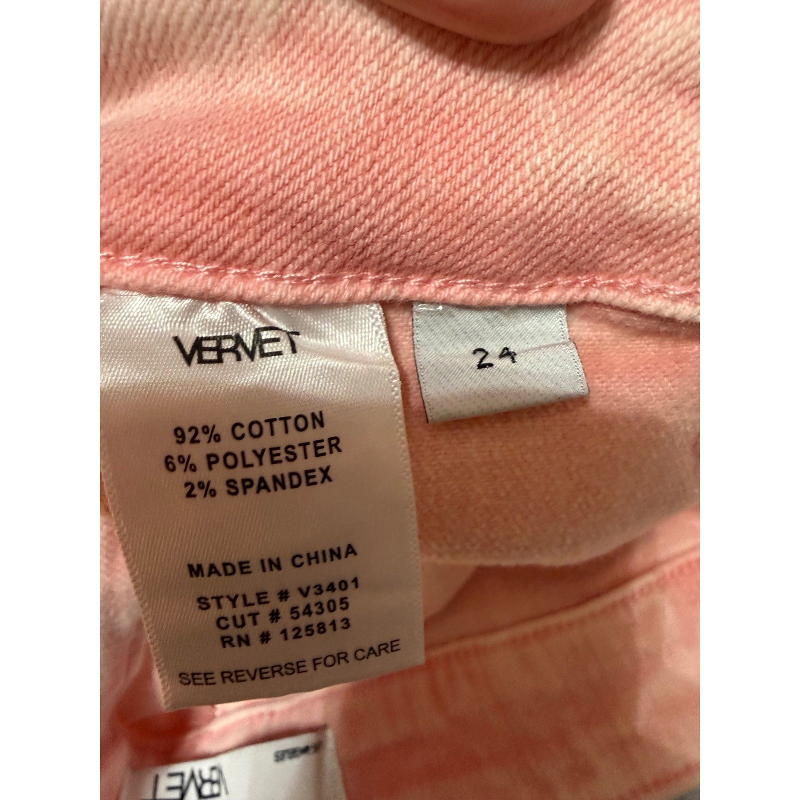 Vervet Pink Cropped Jeans Button Fly Patch Pocket Raw Hem Barbiecore 24