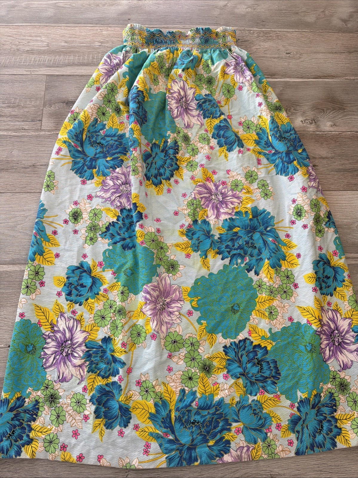 Vintage THC Hawaiian Textiles Long Length Floral Print Size Women’s Med-Large