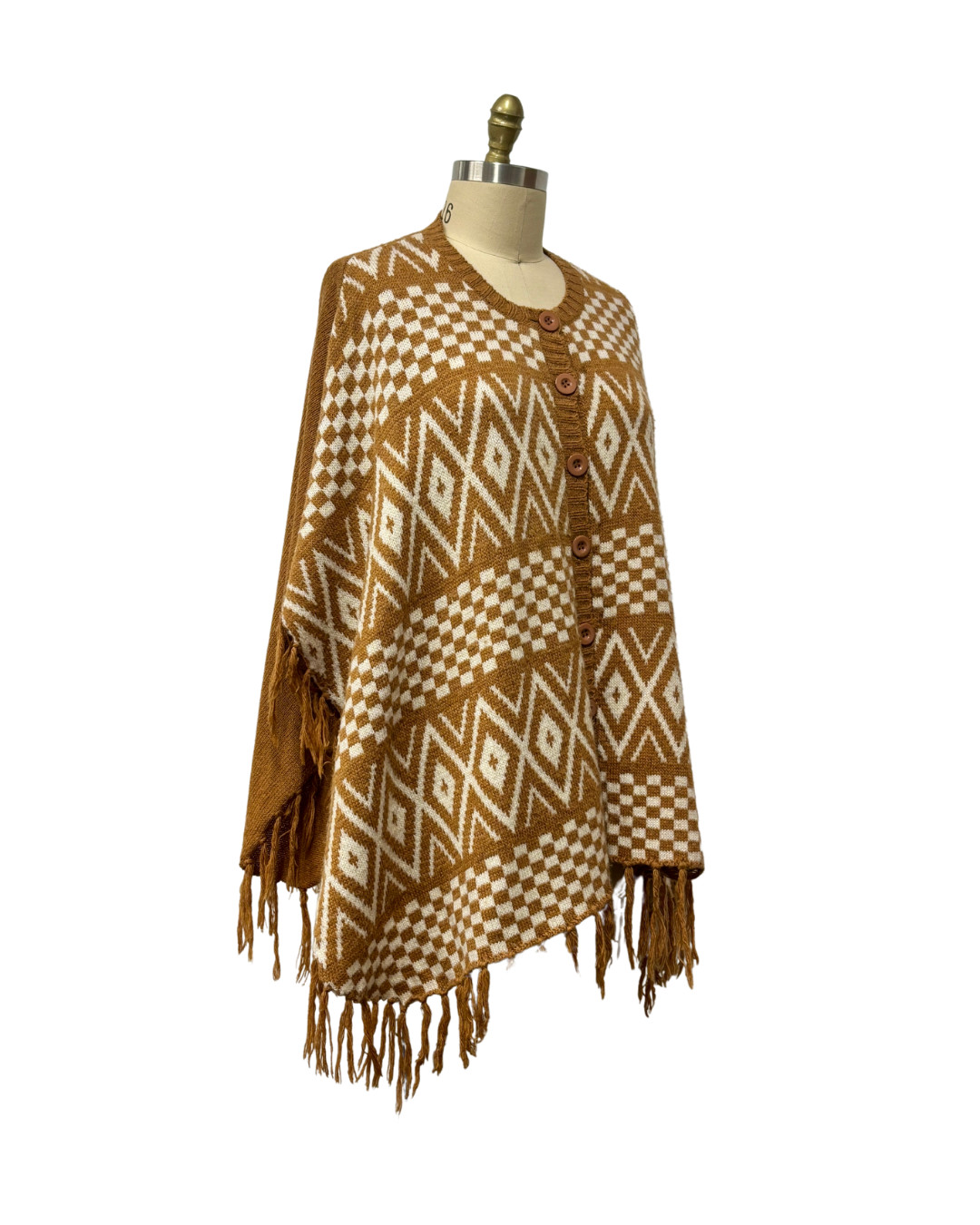 1970s CAMEL CHECKERED & CHEVRON FRINGE PONCHO | WOMEN&rsquo;S CAPPUCCINO PONCHO