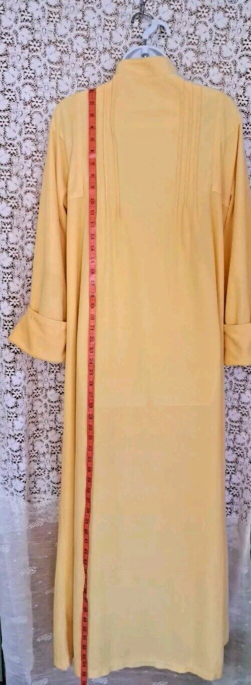 David Brown California Bathrobe Size L Yellow Velour Zip Front Retro Loungewear