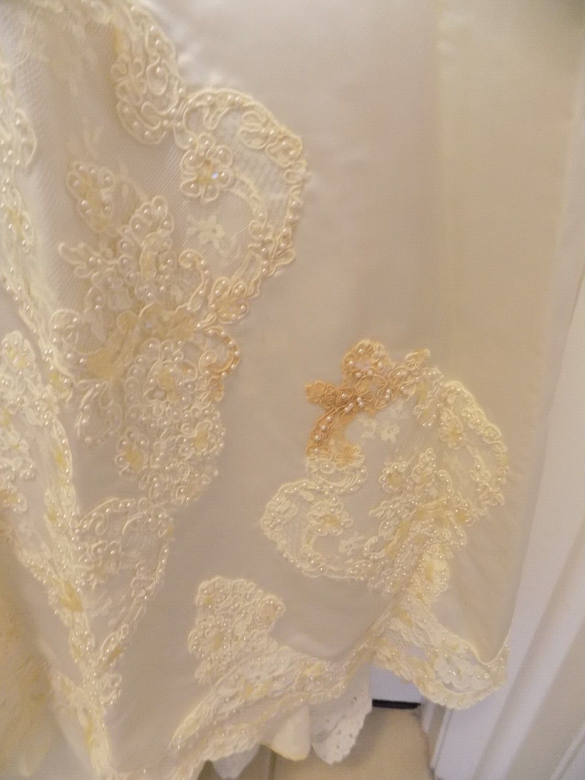 Vintage Demetrios For IIisa Size 12 Wedding Gown See All Photos & Description