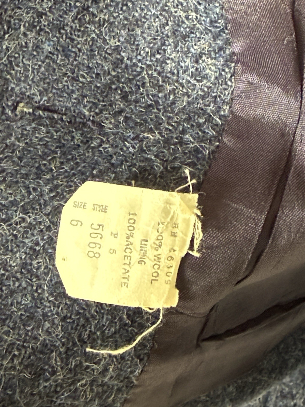 Vintage Intuitions 100 % Wool Dark Blue 2 Piece Pant Suit Ladies Size 6