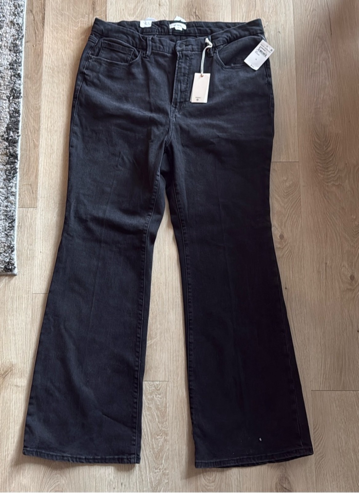 NWT • Good American Good Legs Flare Jeans Black Women&rsquo;s Size 20