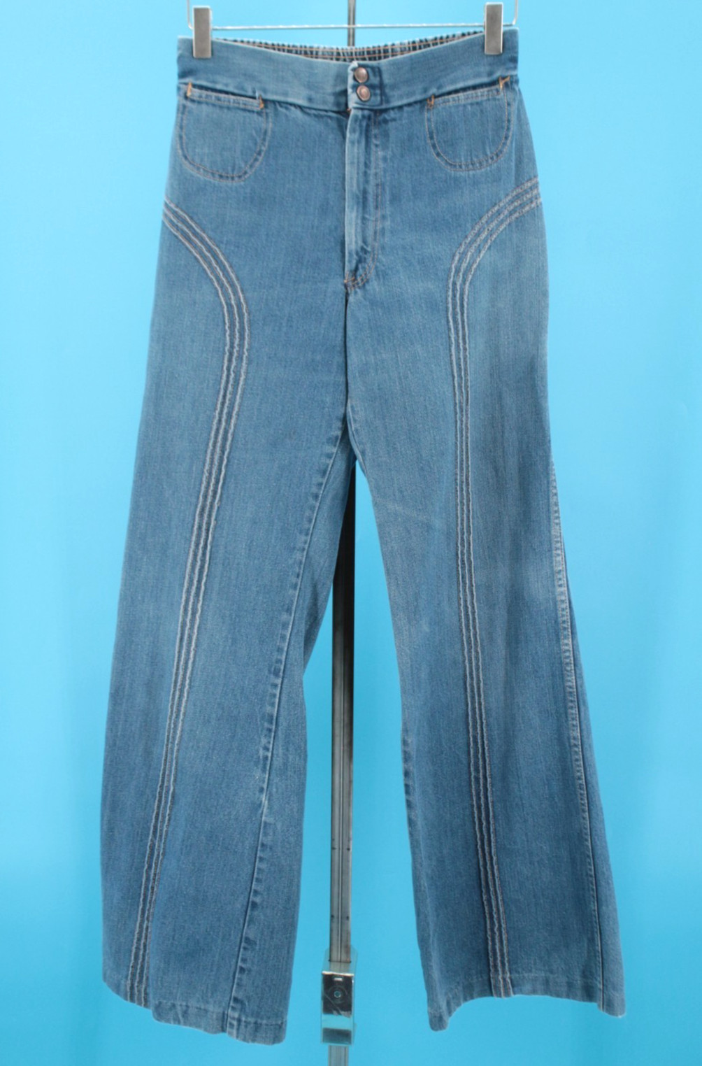 VTG Women&rsquo;s 70s Denim Bell Bottom Jeans W/ Curved Seams Down Legs Sz 26&Prime; To 27&Prime;