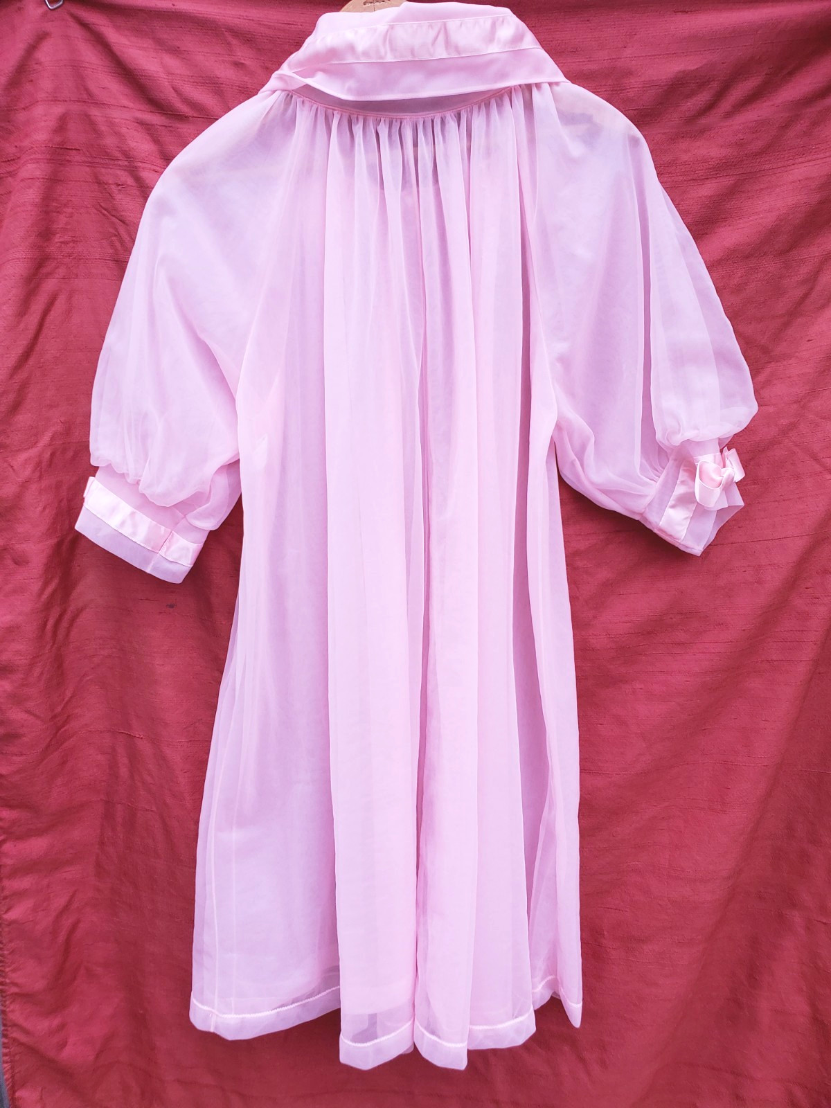 Vintage unbranded HOT PINK Gown Robe Peignoir Sheer Chiffon SZ Medium satin bow