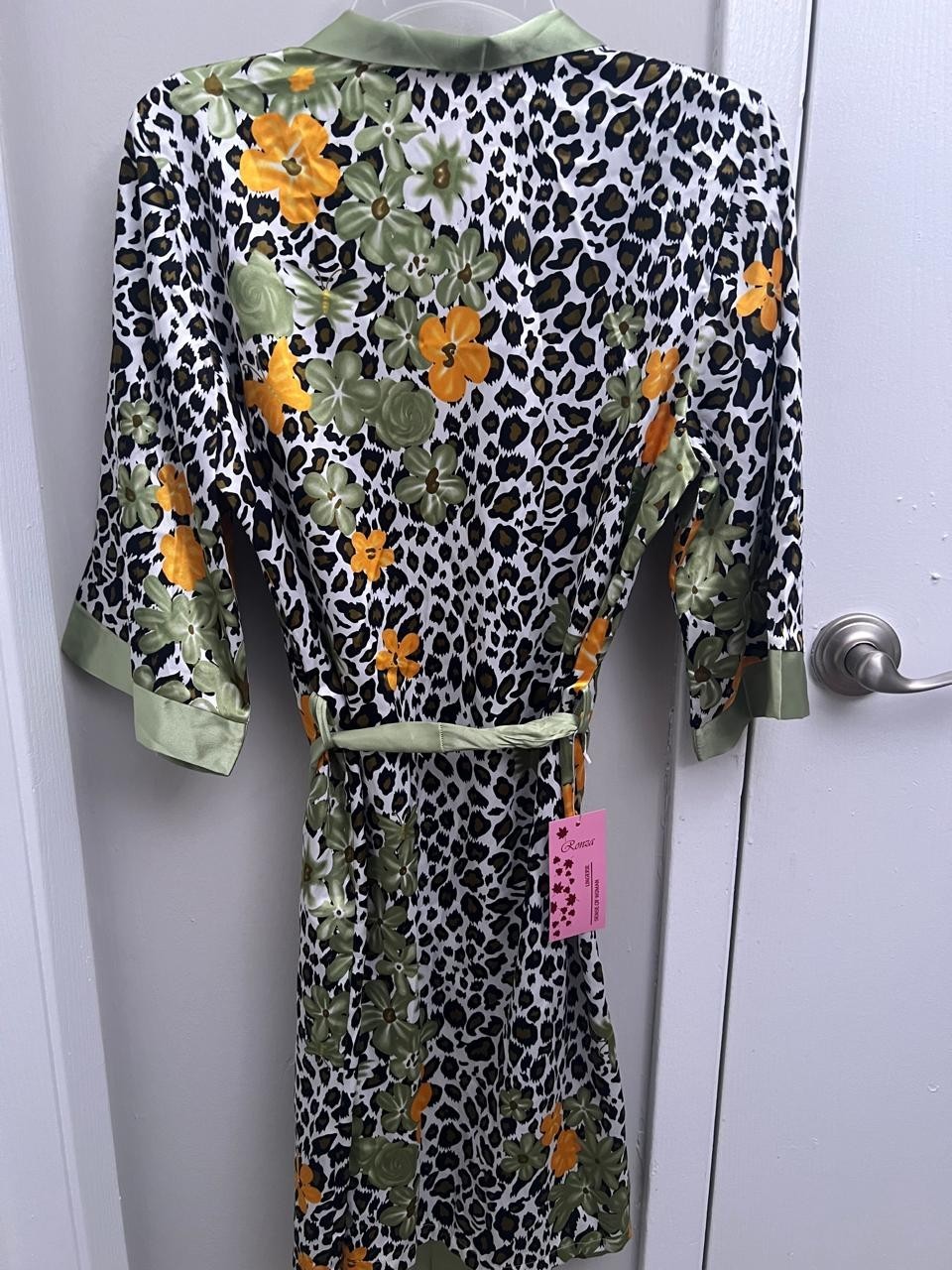 Luxury 2-Piece Satin Nightgown & Short Robe Set Size M | Animal Print Floral