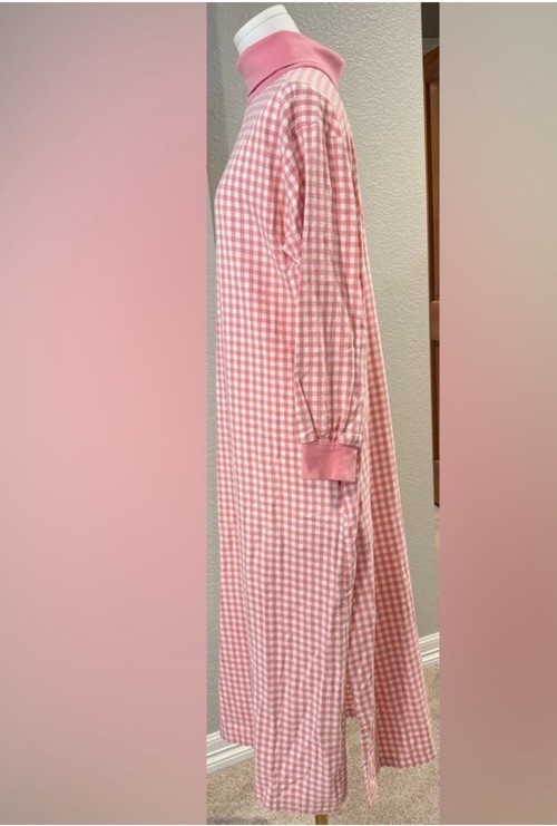 Vintage Pink & White Gingham Checkered Muumuu Nightgown w/ Pockets & Side Slits