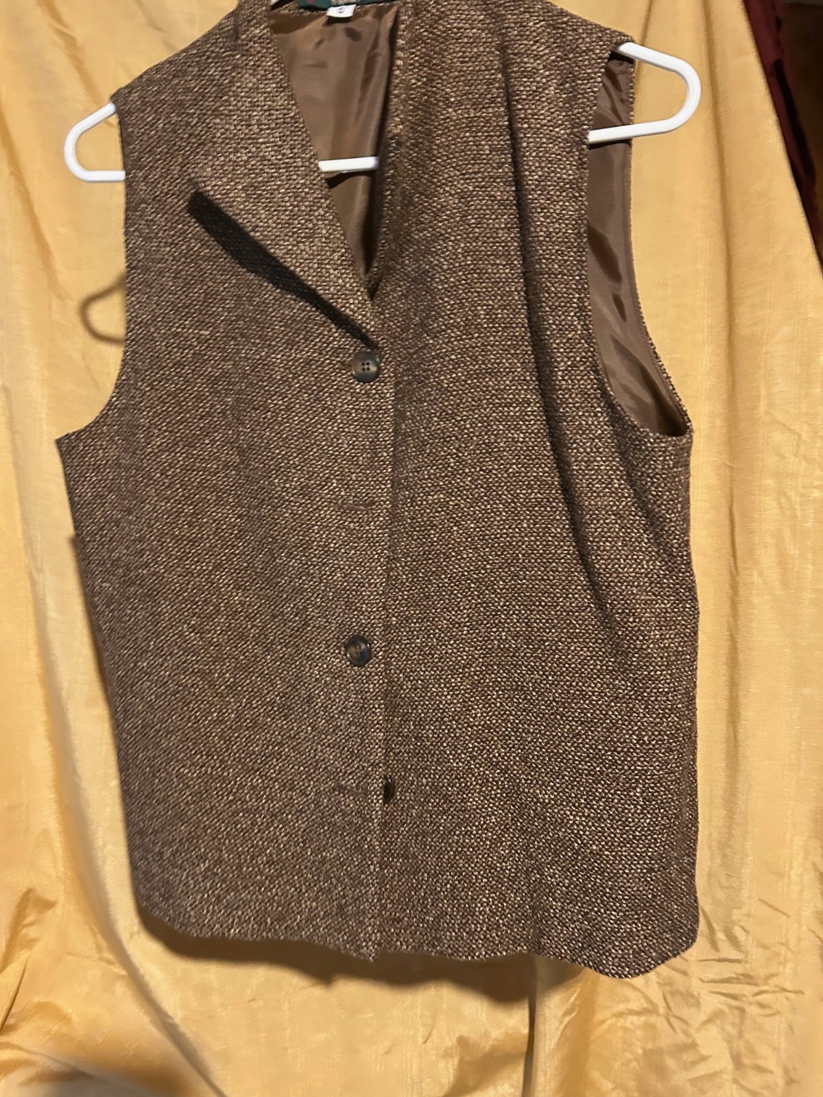 Vintage Orvis woman&rsquo;s Tweed Suit brown sz S shoulder 13in skirt lengt