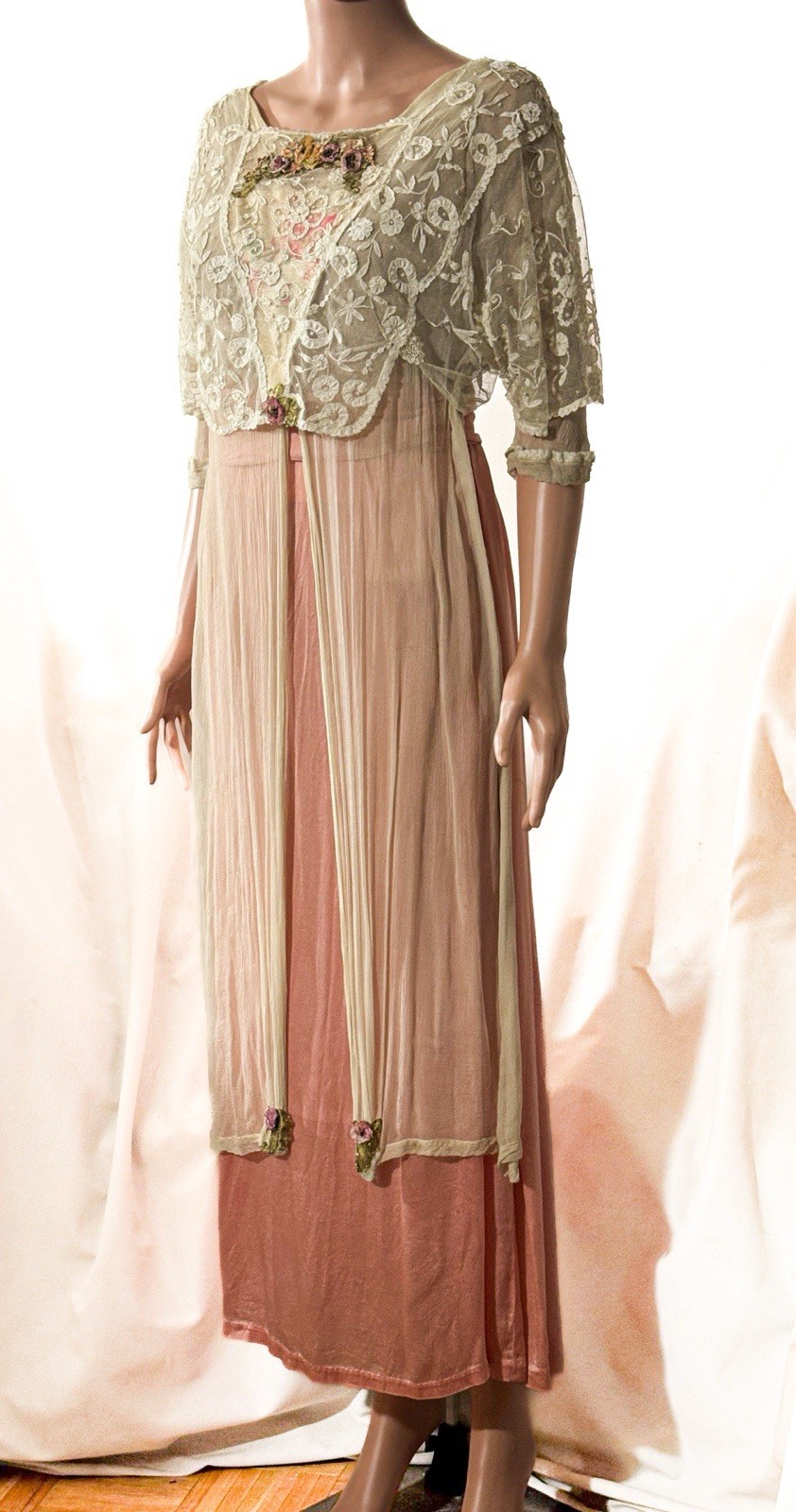 Antique Edwardian 1910s Lace and silk Dress, ribbon work flowers