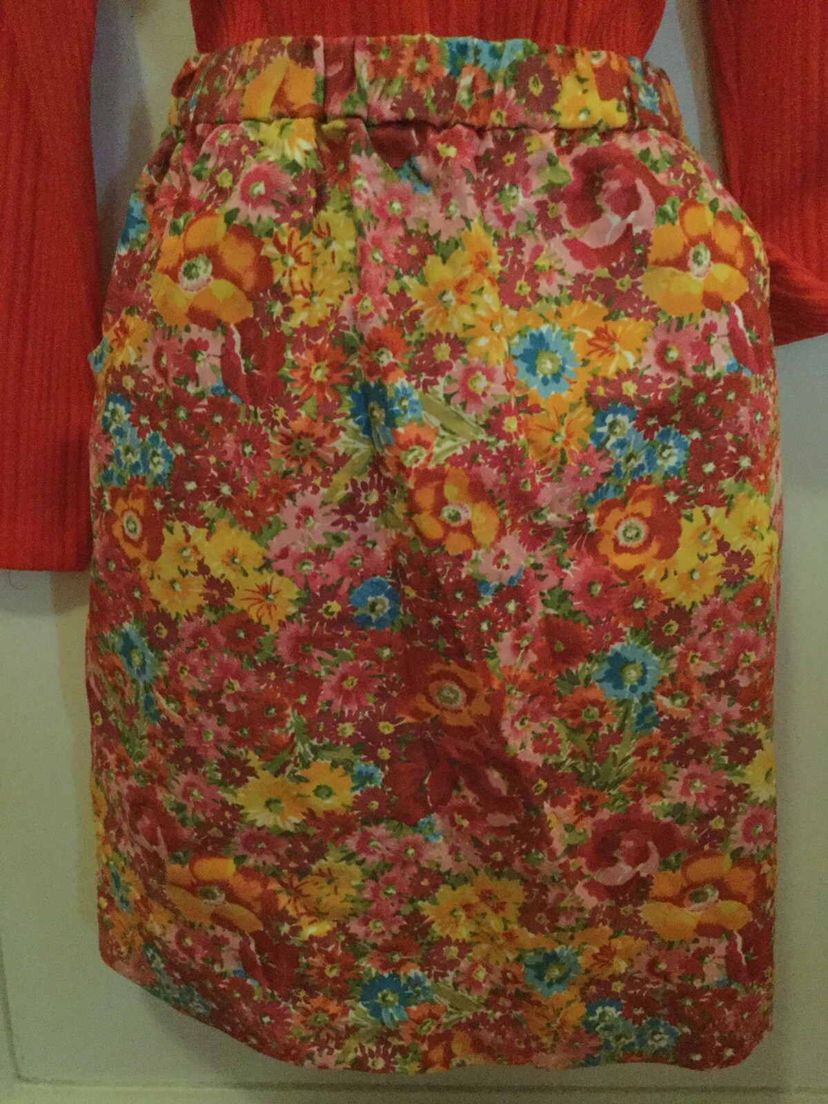 1970s Handmade Floral Spring Mod Indie Elastic Canvas Red Yellow Green Pink M