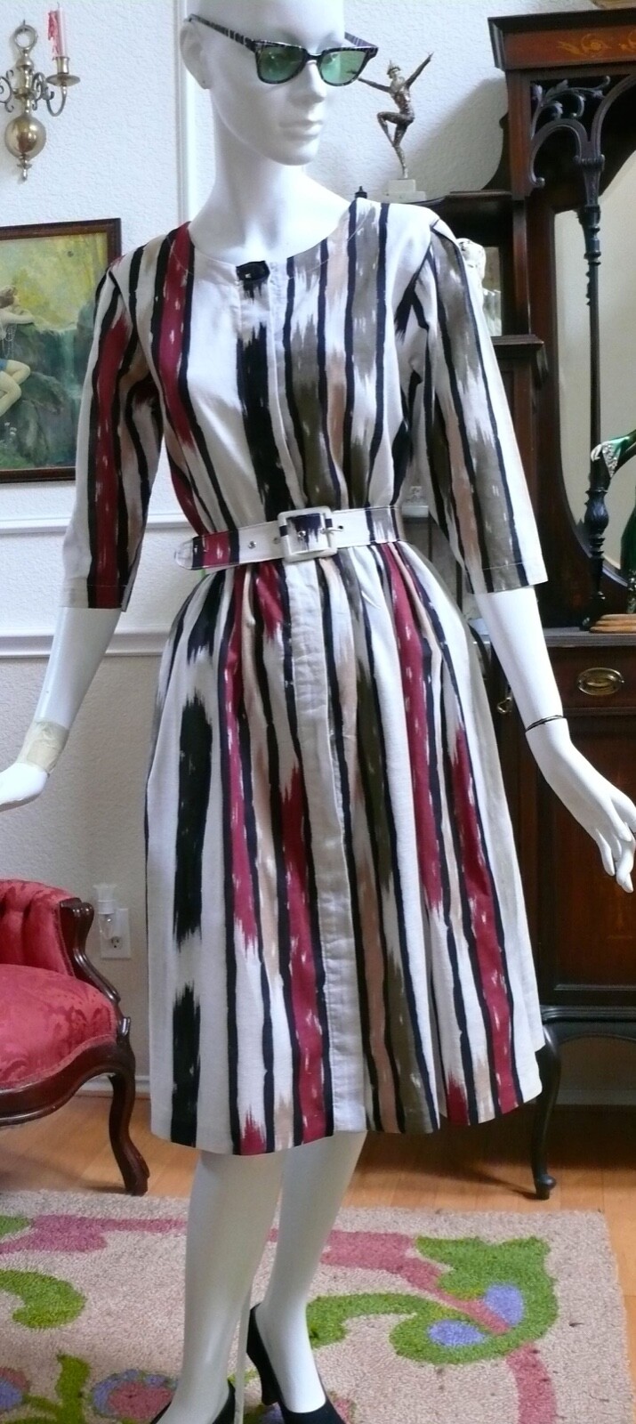 1950-60 Ikat like Print Button down Afternoon Dress XS / S as is