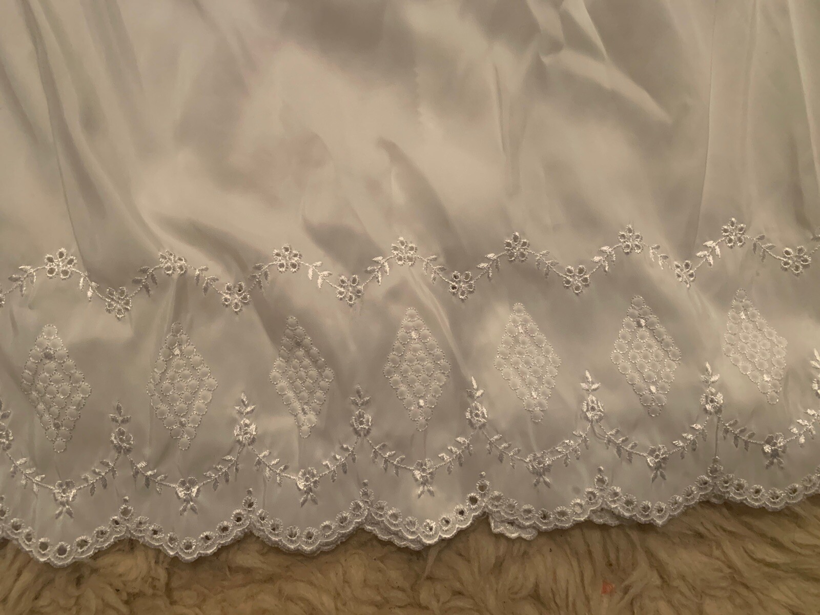 Handmade White Half slip Underskirt Zips Up Back 24” Waist Scalloped Edge