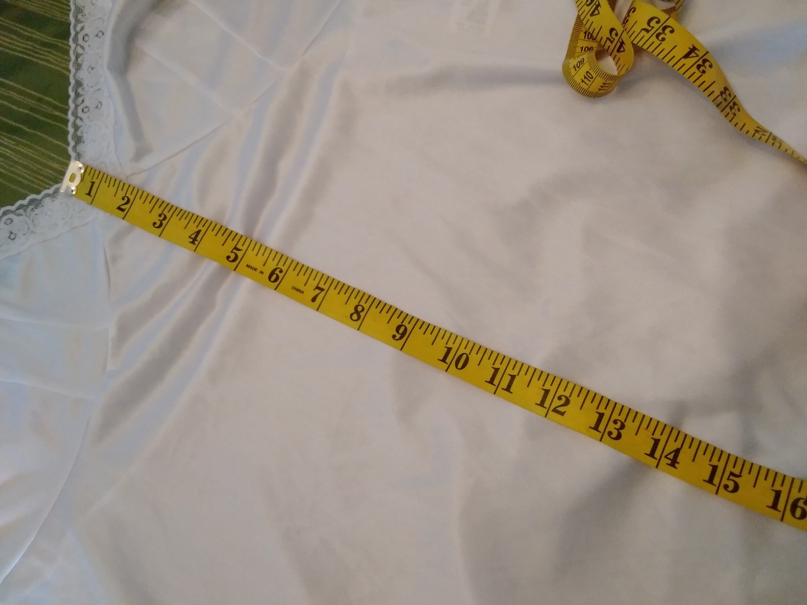 Full Slip 100% Nylon w/Lace Trim Vassarette Silky White SZ 42
