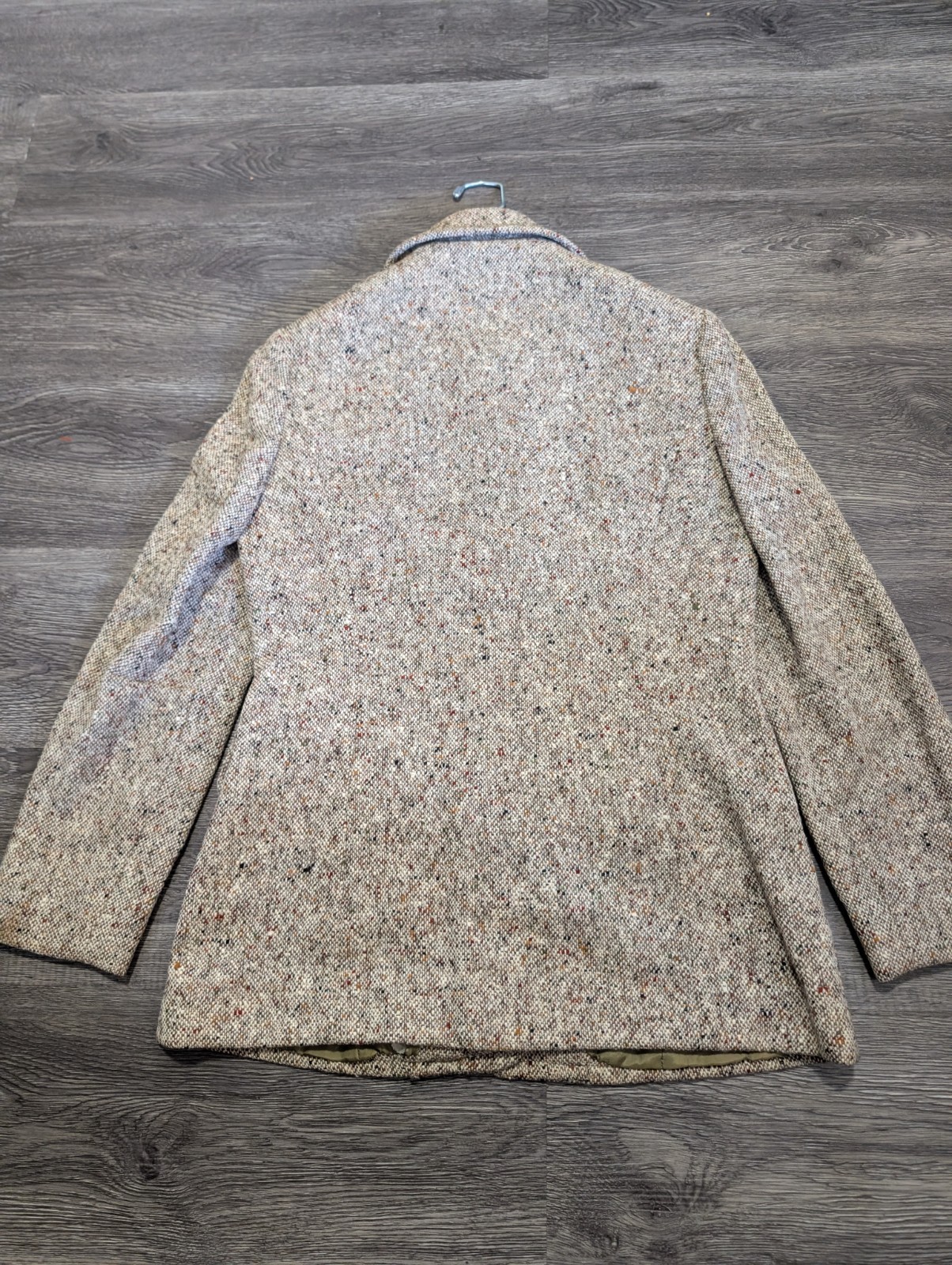 Vintage 1960s Donegal Tweed Wool Jacket – Peter Pan Collar – Beige/Tan Fleck