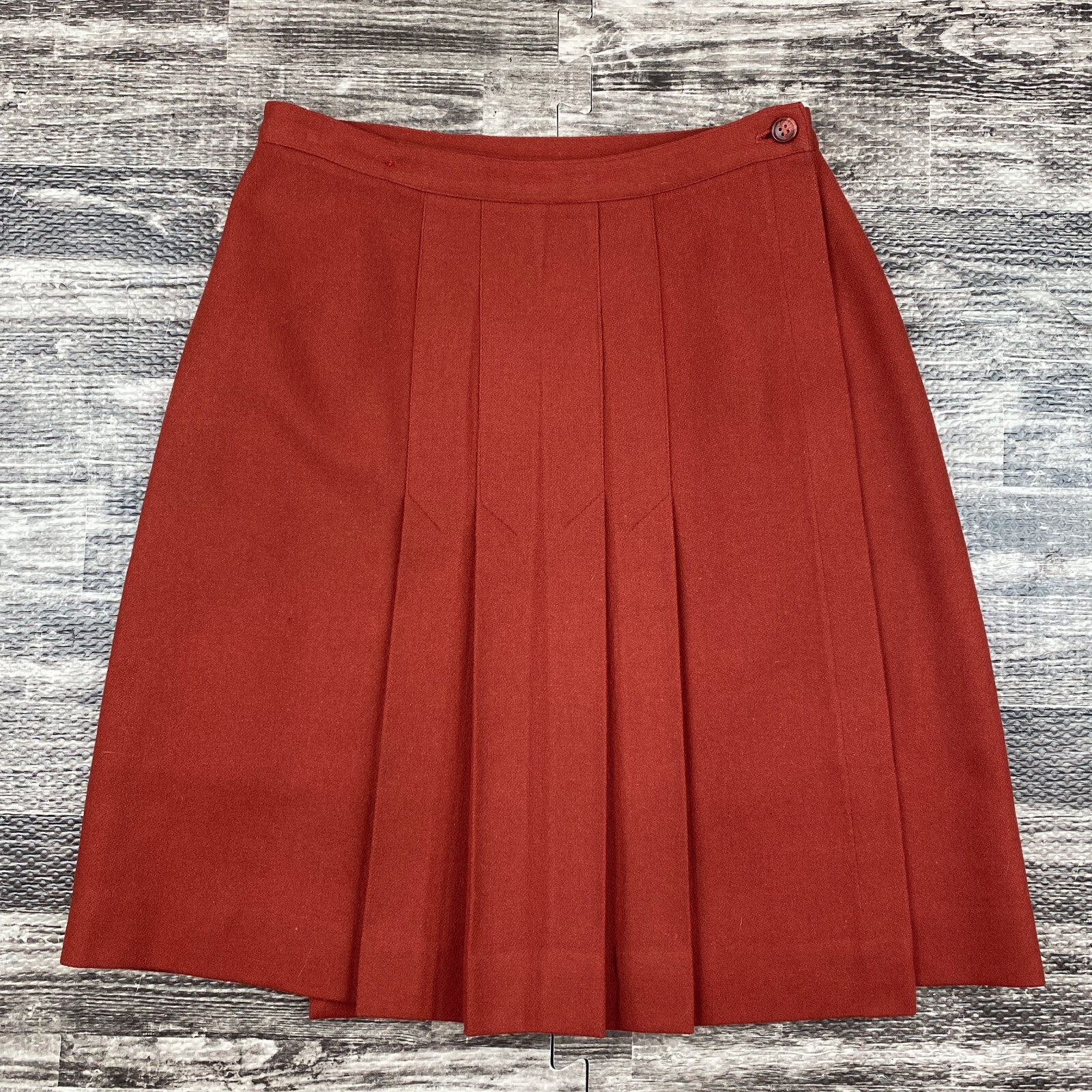 Vintage Evan Picone Pleated Wrap Skirt Size 8 Waist 28.5 inches Wool Blend
