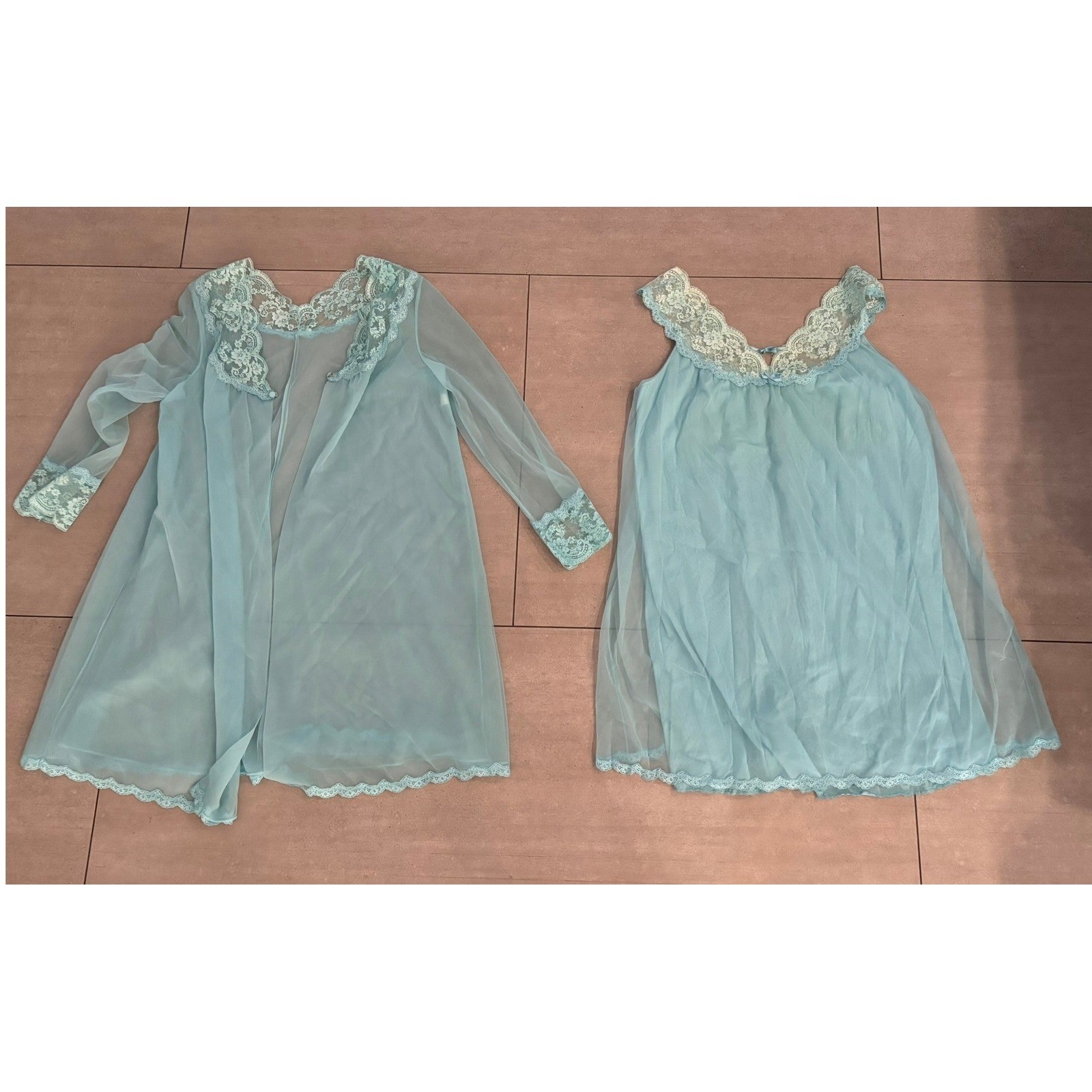 Vintage Vanity Fair Blue Lace Peignoir Set Nightgown Robe Small Made in USA