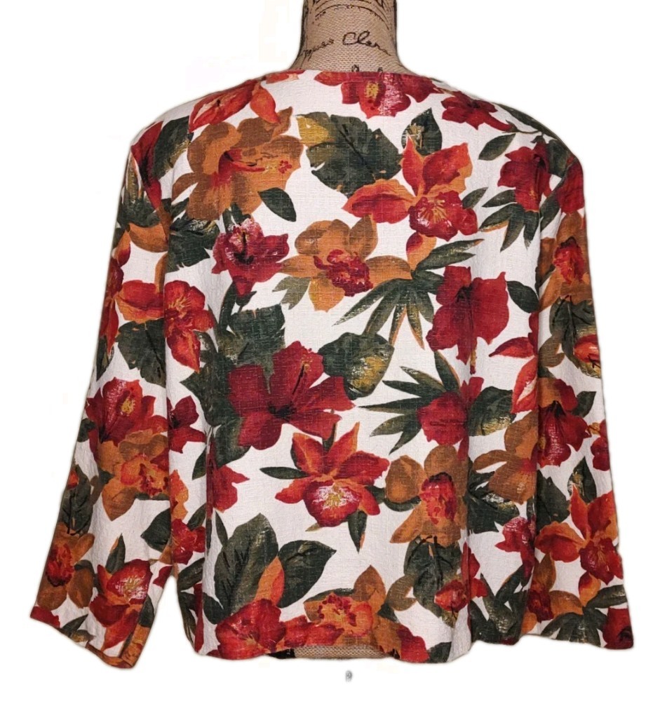 Plus Preferred – 100% Cotton Bold Floral Textured Button Up Jacket – Women&rsquo;s 22W