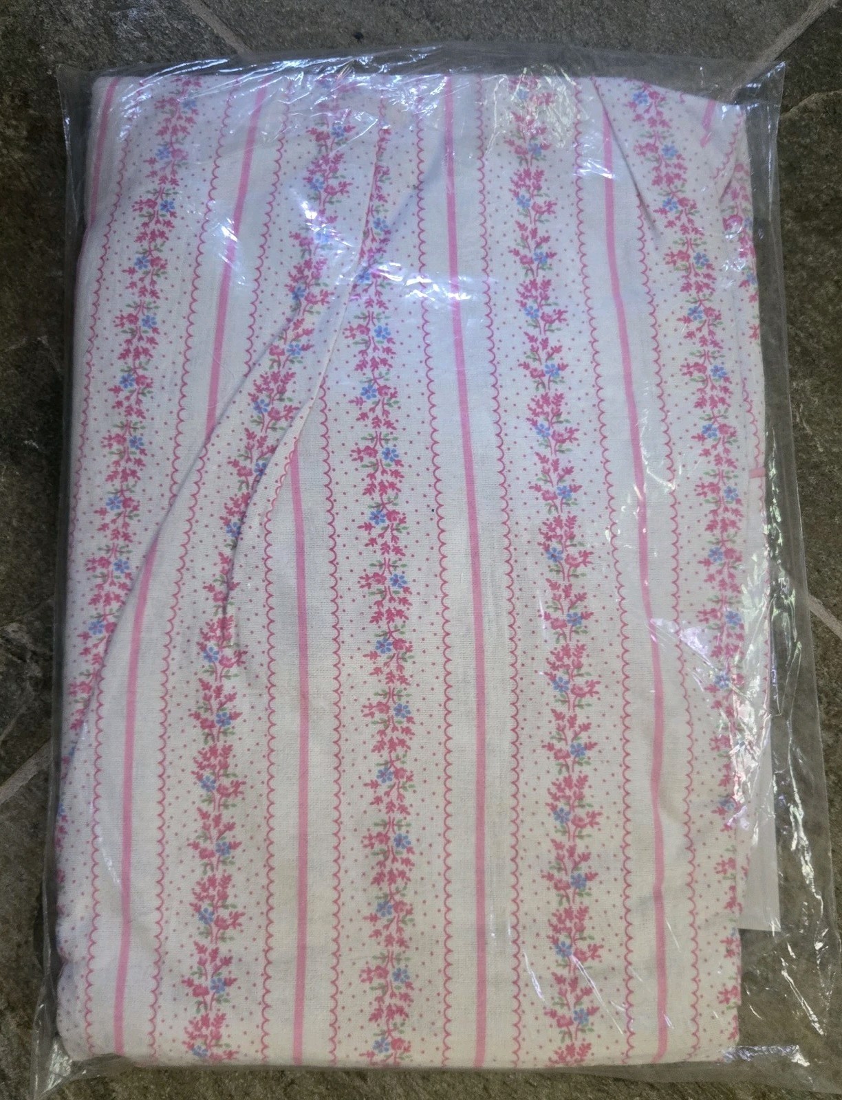 1970s Vintage Flannelette Long Gown NOS 100% COTTON Flannel SIZE 36 Nightgown