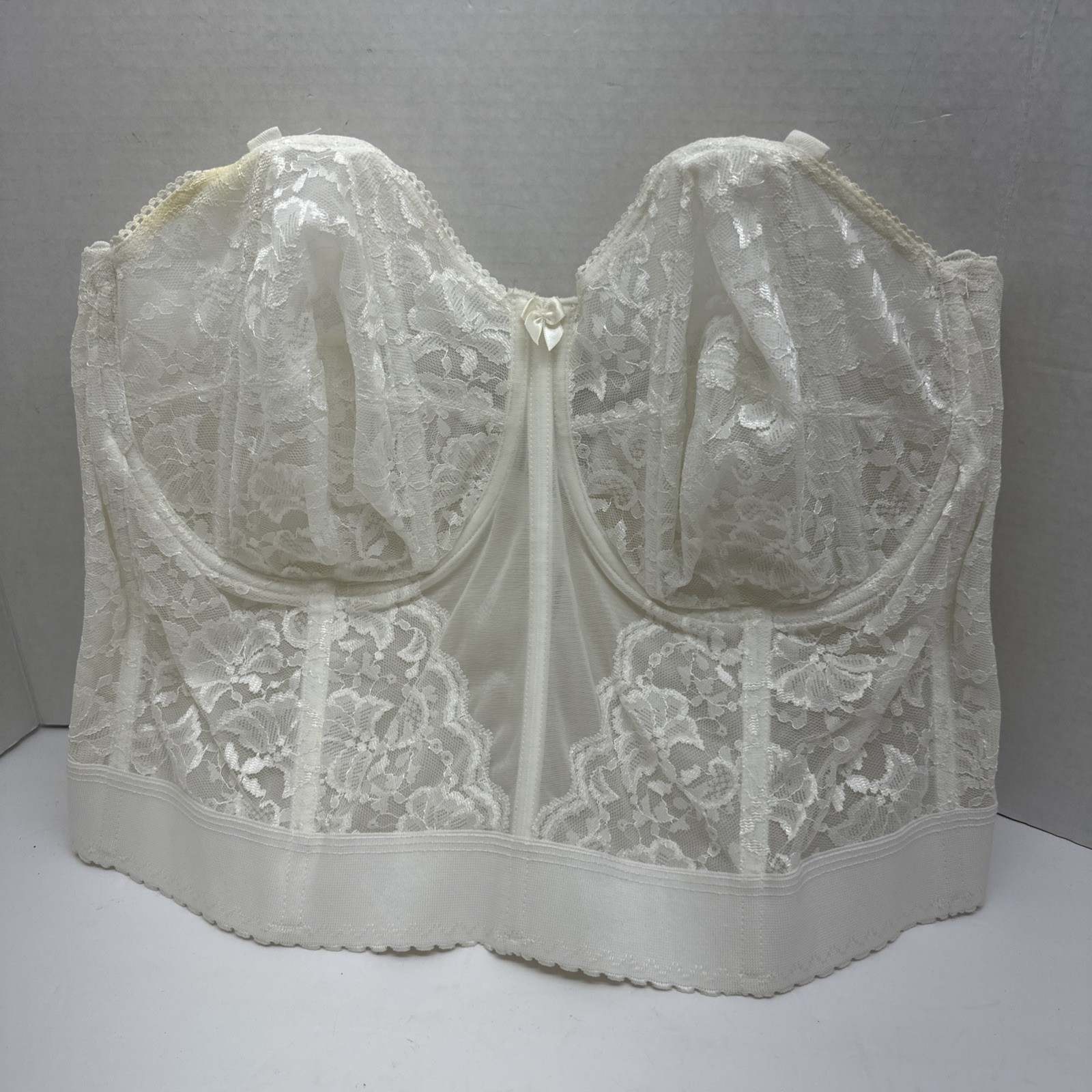 Goddess Style 689 Bra White Lace Shapeware Corsette Bustier Strapless 48C