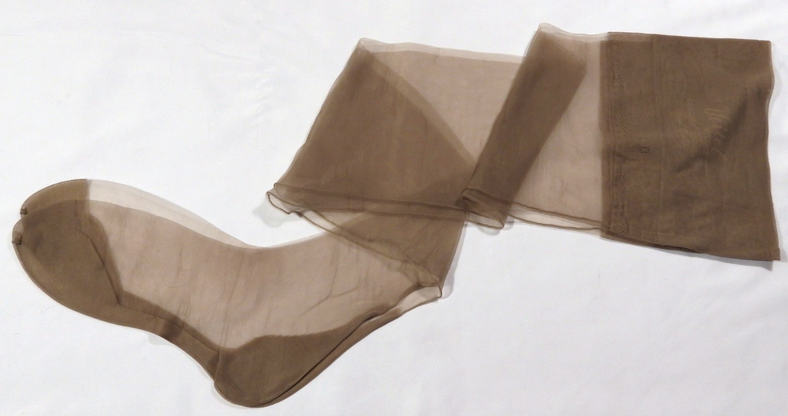 2 Pair Vtg Veitel Flat Knit Keyhole FF Plain SEAMED STOCKINGS sz 9 31&Prime; 60G/15D