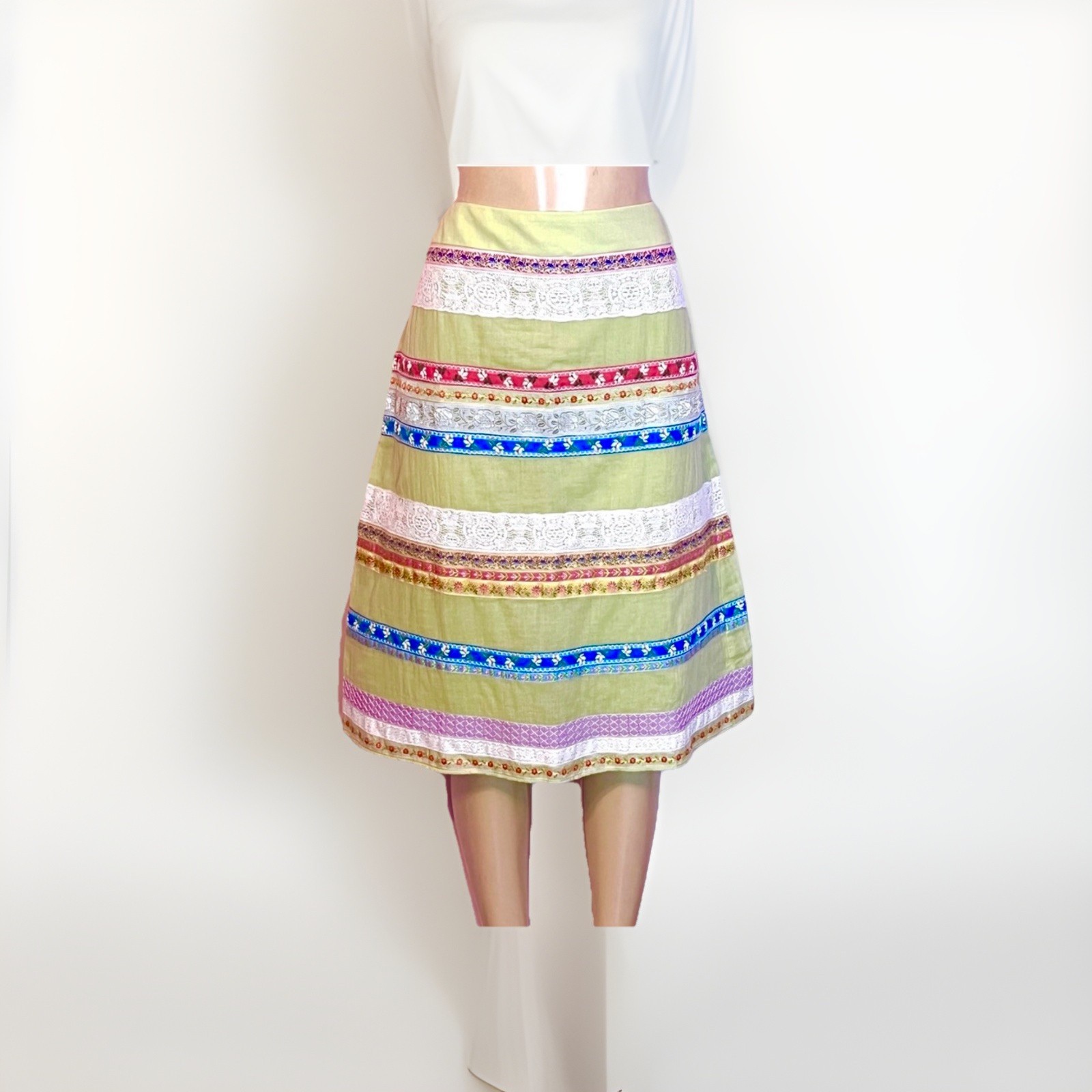 VINTAGE PAMELA BROWN GREEN MULTI EMBROIDERED A LINE FULLY LINED SKIRT 12