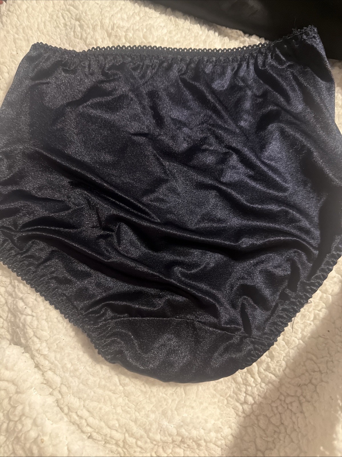 VANITY FAIR SECOND SKIN BLACK 48301 liquid smooth satin HI LEG panties L / 7 VTG
