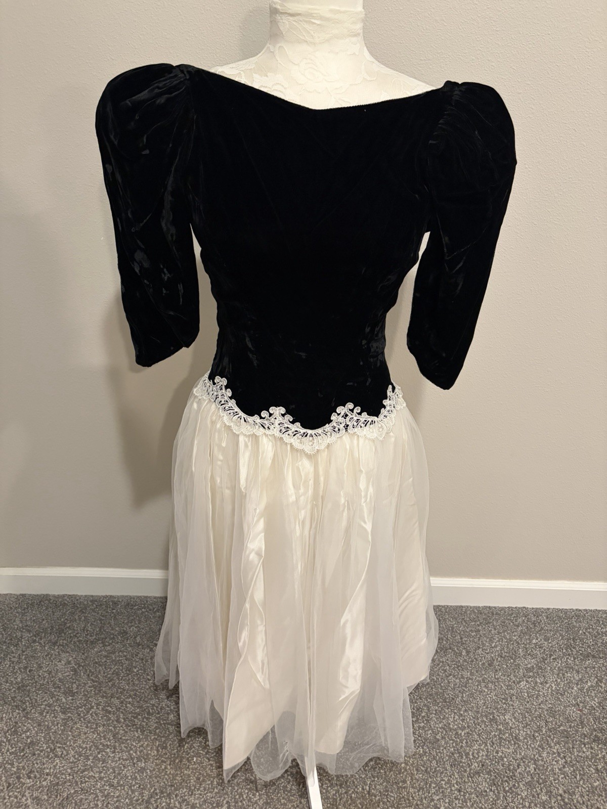Vtg 70&rsquo;s ALFRED ANGELO Black Velvet White Tulle Party Dress~ 7/8~Union Label USA