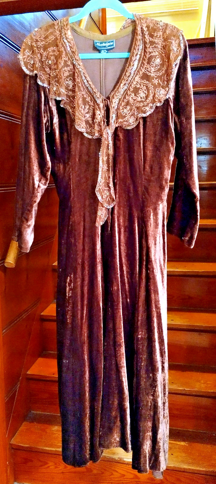 Vintage Nostalgia Brown Velvet w/Beaded Lace 3/4 Lenth Elegant Dress Size M