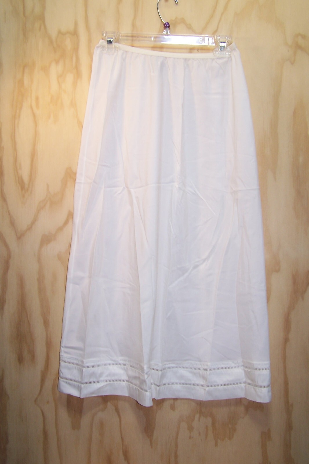 Vintage Union Made ILGWU Lady Lynne Nylon Half Slip 31&Prime; White