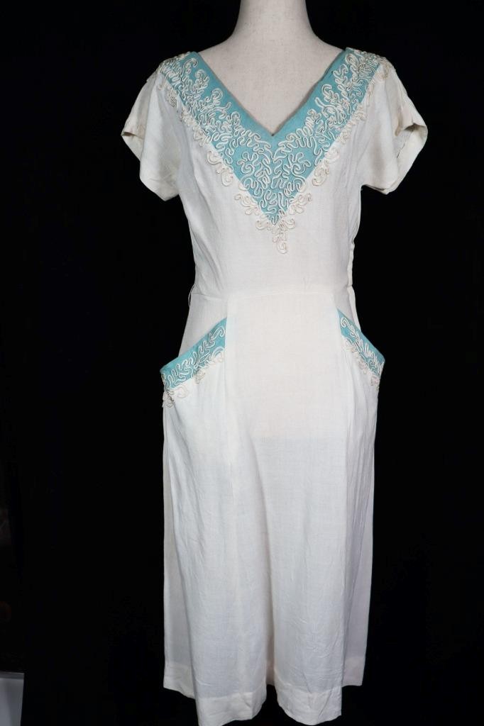Vintage 1950&rsquo;s French White Appliqued Rayon Gabardine Dress Size 4-6 Exc Cond