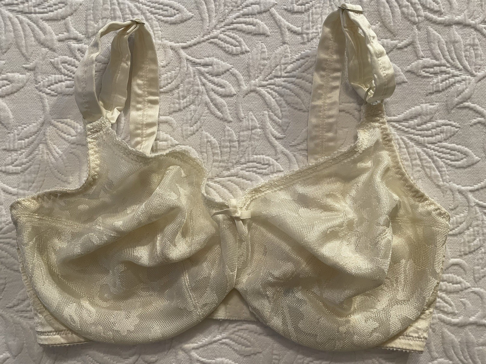 Vintage Warners Bra 34DD Perfect Support # 1500 ivory floral unlined underwired