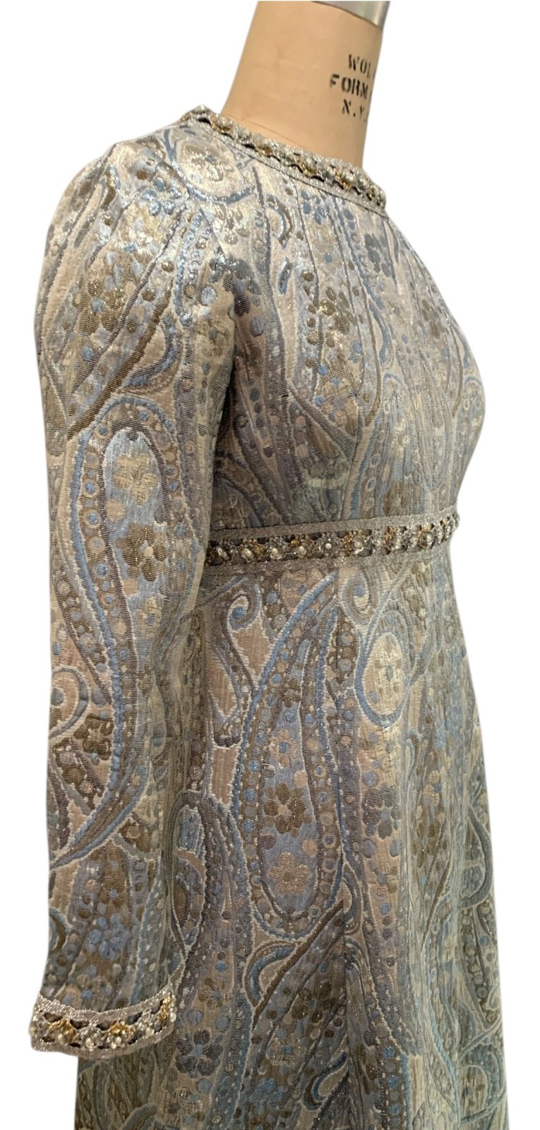 Vintage 60s/70s Women&rsquo;s Empire Waist Metallic Paisley Brocade Dress – Size XS/S