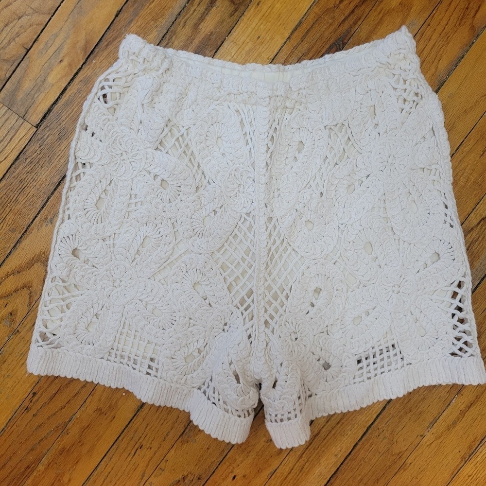 Cream Crochet Women&rsquo;s Shorts NWOT Boho Cottagecore Coastal Gma