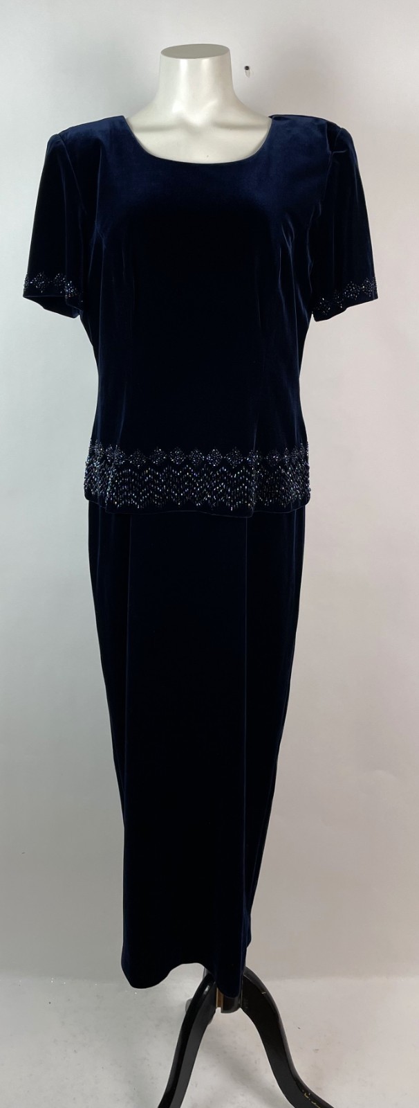 R&M Richards by Karen Kwon Navy Blue Velvet Beaded Formal Dress 12
